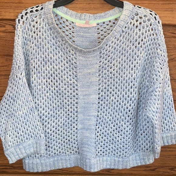 Victoria’s Secret Beach Crop Sweater - Picture 2 of 8